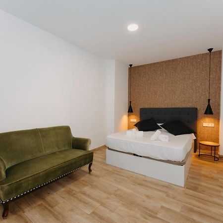 Coverlin Apartamentos San Francisco Málaga Oda fotoğraf