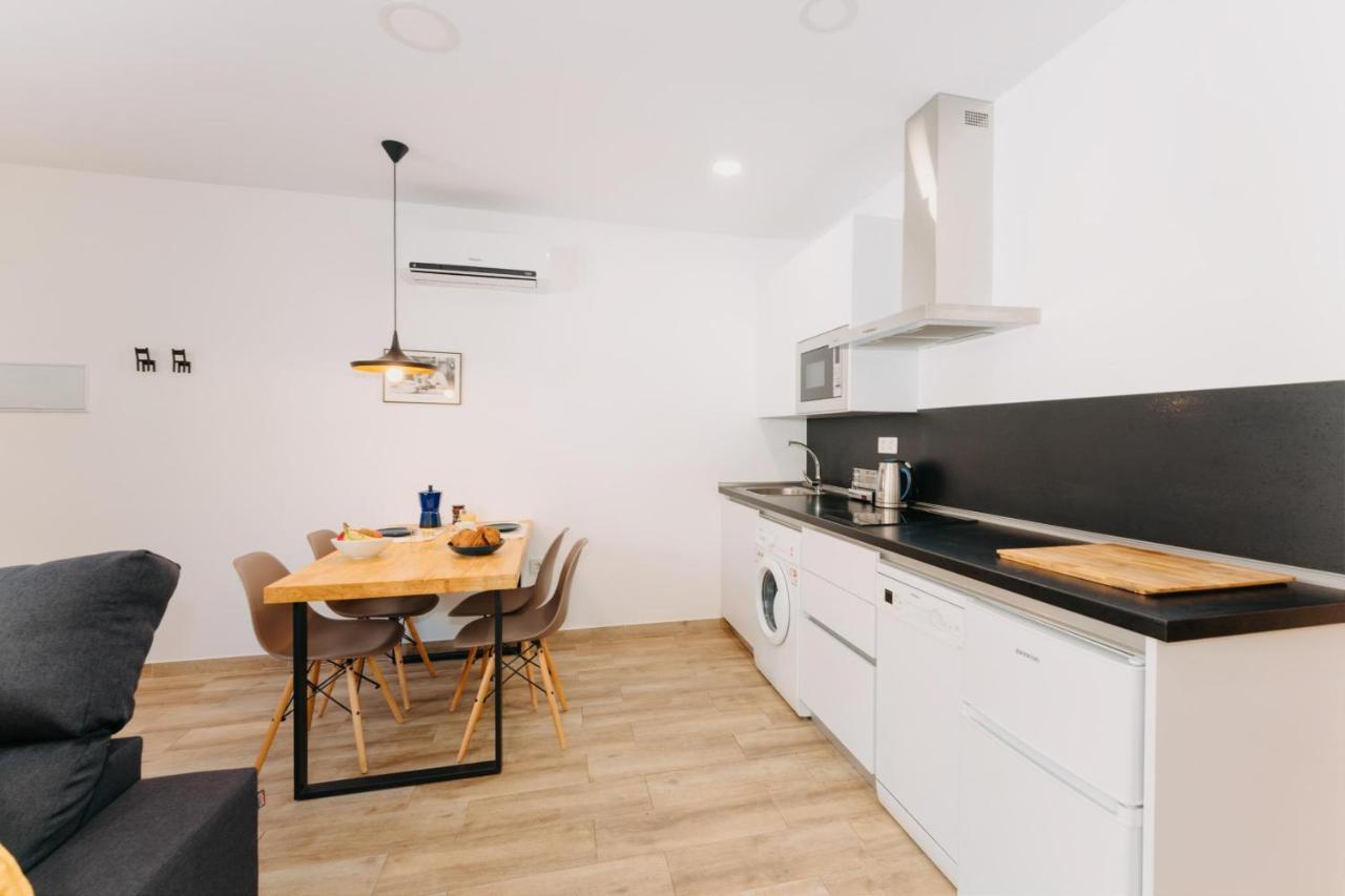 Coverlin Apartamentos San Francisco Málaga Oda fotoğraf