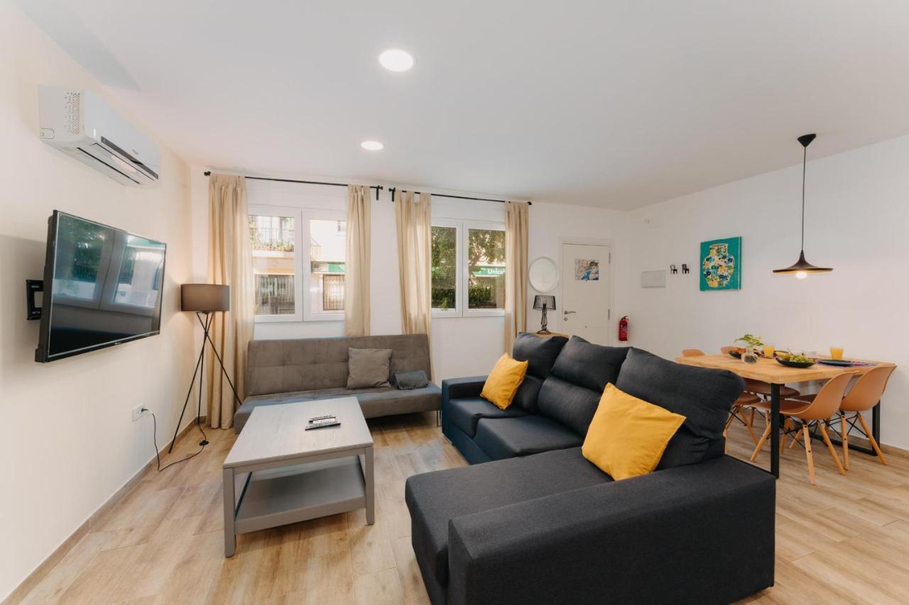 Coverlin Apartamentos San Francisco Málaga Oda fotoğraf