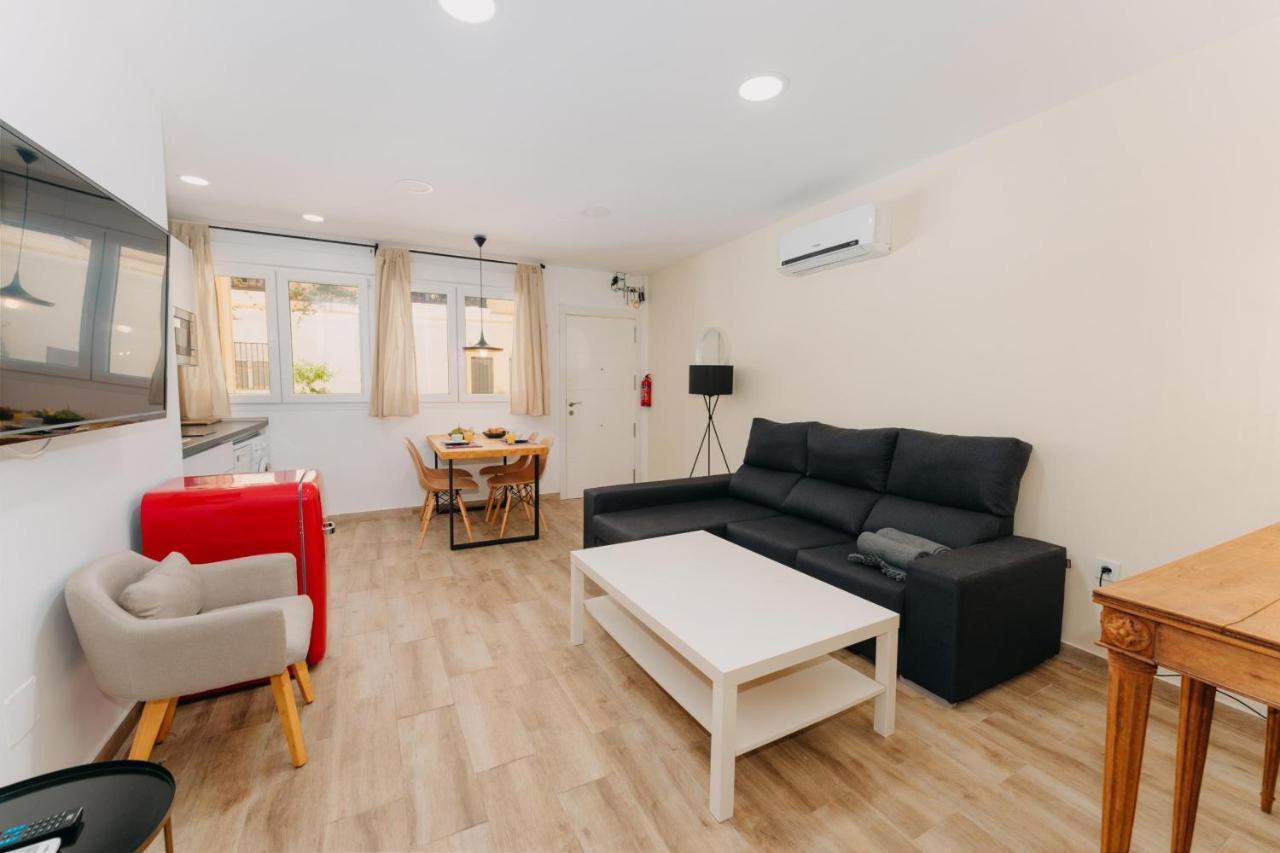 Coverlin Apartamentos San Francisco Málaga Oda fotoğraf